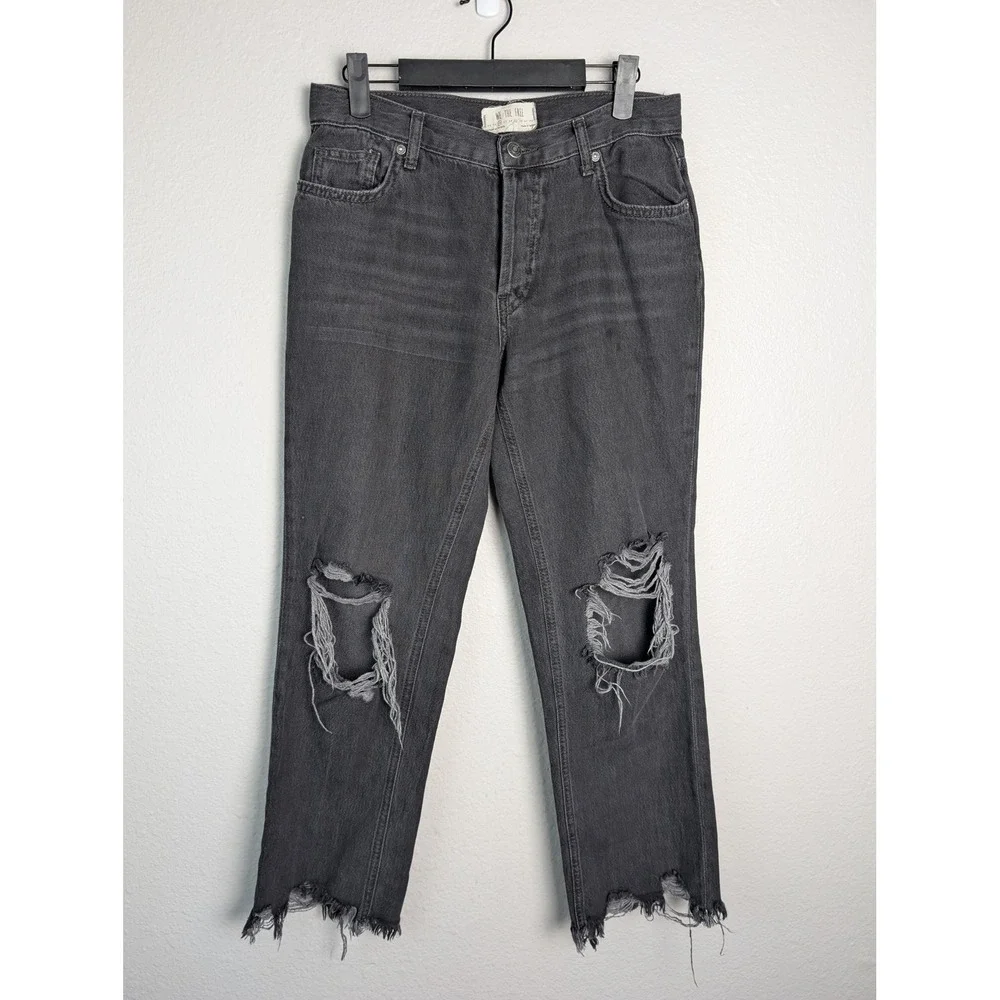 We The Free Free People Distressed Straight Leg Jeans Faded Black Raw Hem SZ 26